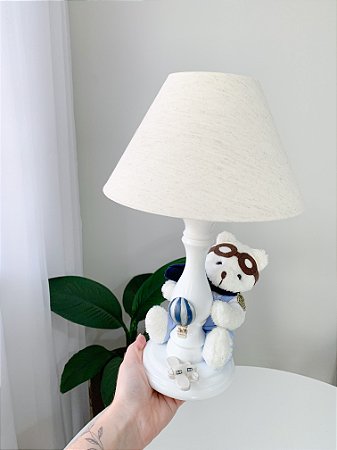 Abajur urso aviador com aplique em resina