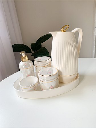 Kit higiene floral com filete de ouro 6 peças