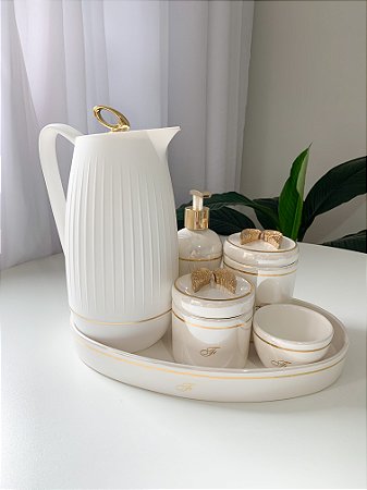 Kit higiene asa de anjo com inicial e filete de ouro 6 peças
