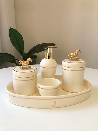 Kit higiene creme com filete de ouro 5 peças cavalo cavalinho