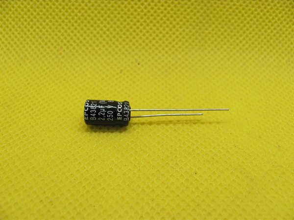 B43821F2225M 2,2uF X 250V