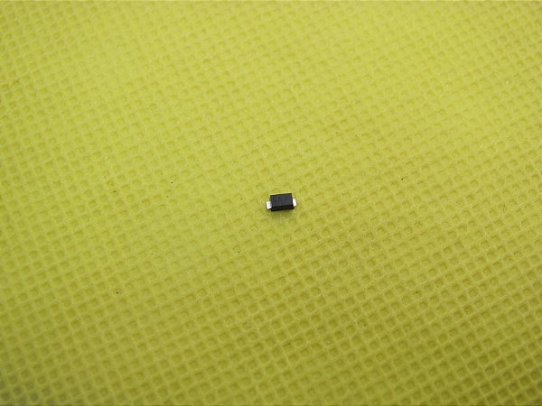 1N4007 (SMD)