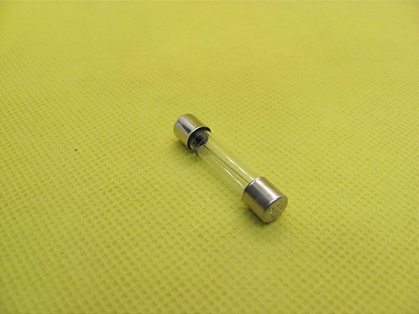 RF075B0G5B0 - FUSÍVEL DE VIDRO 7,5A 250V aR