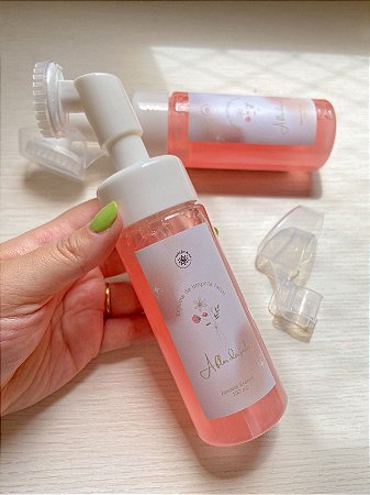 Espuma de limpeza facial A flor da pele