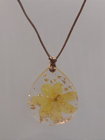 Colar Gota " Flor Amarela  "