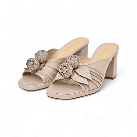 MULE COURO LISO FLOR