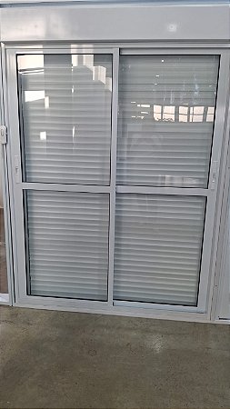 porta balcão persiana automática alumínio branco