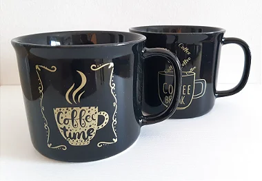 Caneca de porcelana branca/preta 340ml