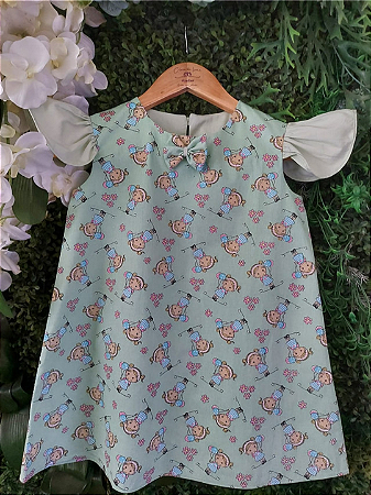 Vestido trapézio com manga babado