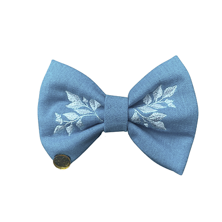 Lacinho com bordado de flores Pet Azul claro