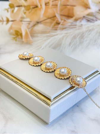 Pulseira Flor com Pérolas