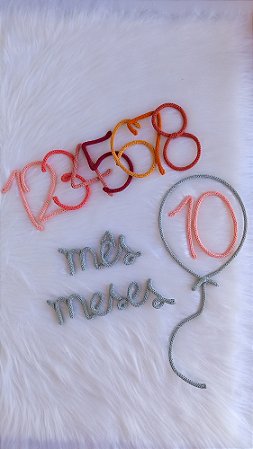 Kit mesversario em tricotin
