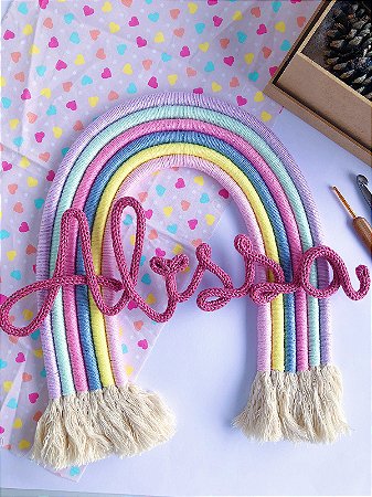 Porta maternidade - Arco íris macrame