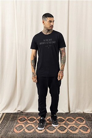 T SHIRT CLASSIC ESTAMPA MINIMAL