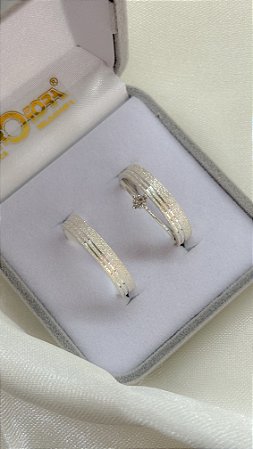 Par Aliança Diamantada com friso Prata 925