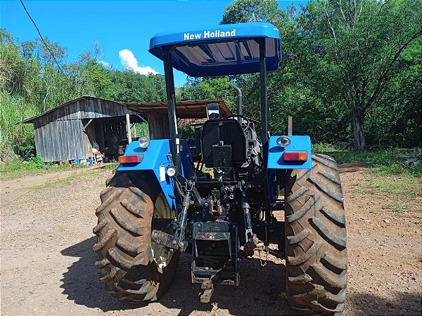 Trator New Holland TL 75 E