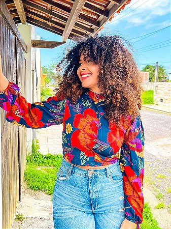 CROPPED BOTÃO-  COLEÇÃO - TROPICAL VIBRANTE-AZUL E VERMELHO