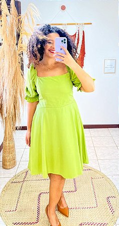 VESTIDO CAROLINE- PRIMAVERA VERÃO -VERDE-VISCOSE PRÉ LAVADO ,GRAMADURA 140