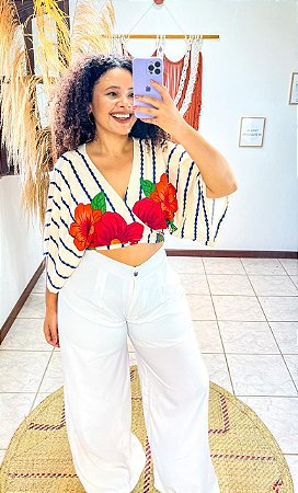 CROPPED MORCEGO - PRAIA URBANA -OFF COM DETALHES VERMELHO- VISCOSE PRÉ LAVADO