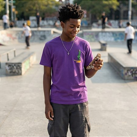 Camiseta Quarter Scrap Moe Fingerboard Forever Skate de Dedos Roxa