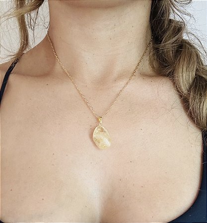 Pingente rolado Citrino natural- abundância, sucesso e prosperidade