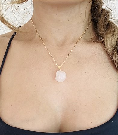 Pingente rolado Quartzo rosa- amor incondicional, amor próprio e auto estima