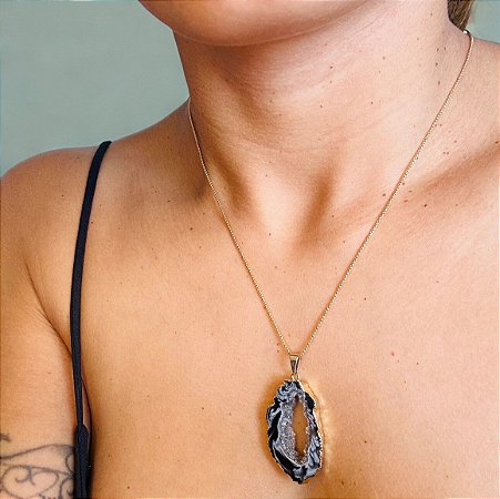 Pingente Geodo de ágata natural -proteção, sorte e transformação