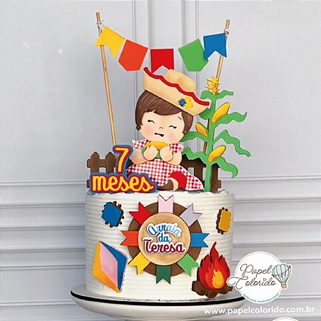 Topo de Bolo: Festa Junina Menina Bandeirola circular com milho