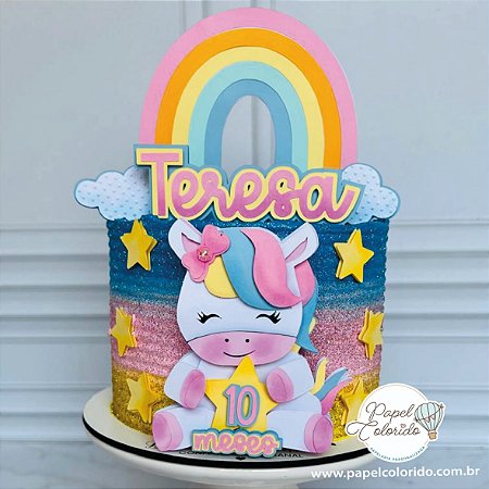 Topo de Bolo: Unicórnio em camadas e arco iris