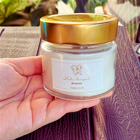 Vela Aromática Artesanal 100% Vegetal Cera De Côco Cereja Avelã Gold 140g