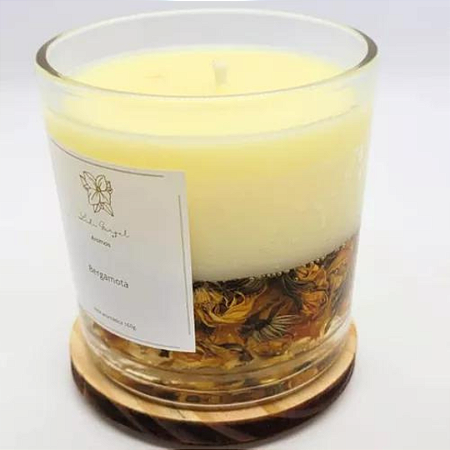 Vela Aromática a base de Cera Coco e Gel com Flores Decorativas na Fragrância Bergamota
