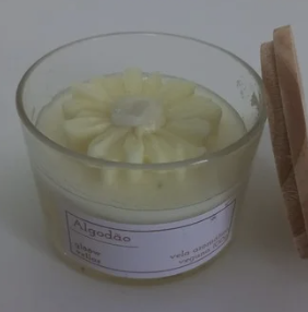 Vela aromática 100g com margarida amarela algodão