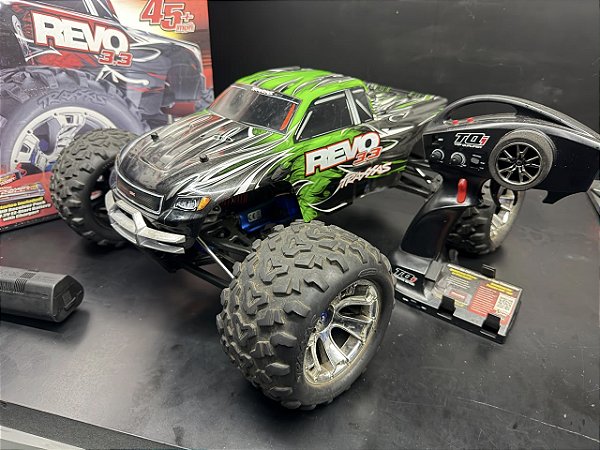 TRAXXAS REVO 3.3 4WD NITRO MONSTER TRUCK - SEMINOVA