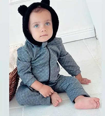 Macacão Bebê Matelassê com Capuz e Orelhinhas