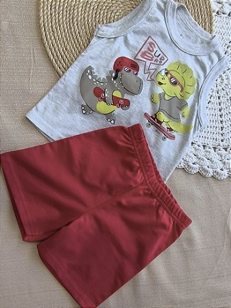 Conjunto Menino: Regata Dinossauro e Bermuda Moletinho