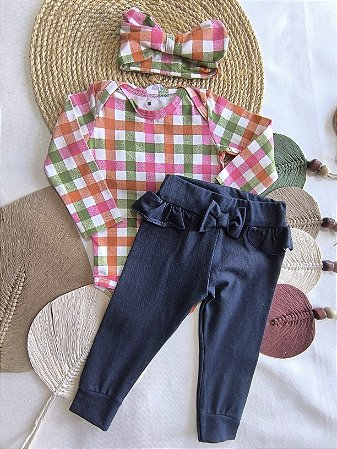 Conjunto Bebê Menina: Body Manga Longa, Calça Jeans e Faixa