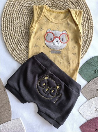 Conjunto Bebê Menino: Body Regata e Shorts Esquilo de Óculos
