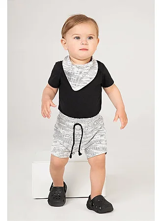 Conjunto Bebê com Body, Babador e Shorts