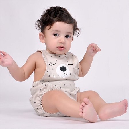 Romper Bebê Urso: Bordado de Focinho e Alças Transpassadas