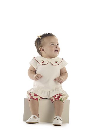 Conjunto Infantil Menina: Blusa Gola Peter Pan e Ciclista Estampa Cereja