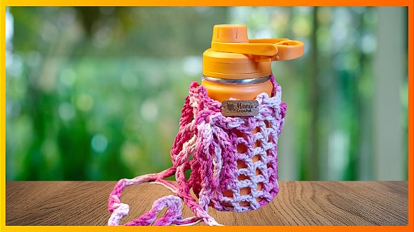 Bolsa Porta Garrafa Artesanal em Crochê Rosa com Alça Manu Crochê