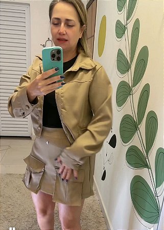 Conjunto Blusa e shorts Saia