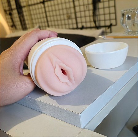 Masturbador Formato de Lanterna com Vagina / Vibração e Voz