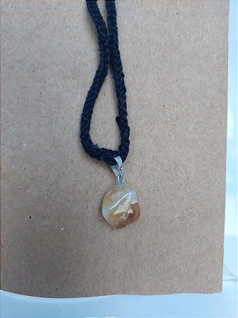 Colar em crochê e cristal