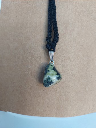 Colar em crochê cristal Jade Nefrita