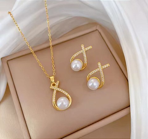 Conjunto Colar e Brinco banhado a ouro com zircônia