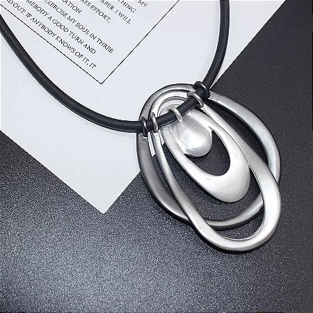 Maxi-colar preto cristal estiloso minimalista