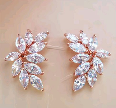 Brinco banhado a ouro rose com zircônia Asa Odete Novela