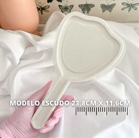 Molde Espelho Escudo 23,8 cm x 11,6 cm
