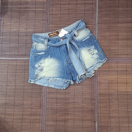 Short jeans com cinto